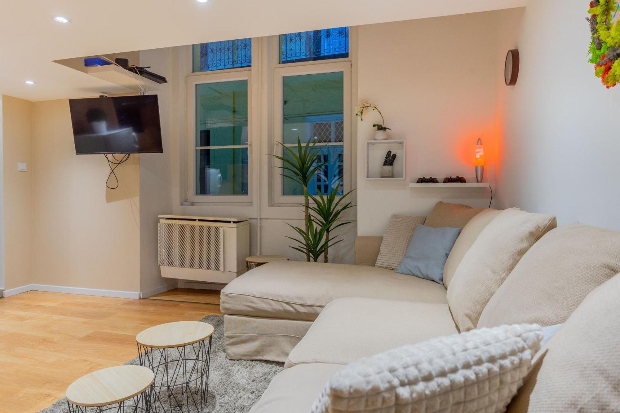 Full Equipment Designed Apartment In The Heart Of Budapest For 4 People Экстерьер фото