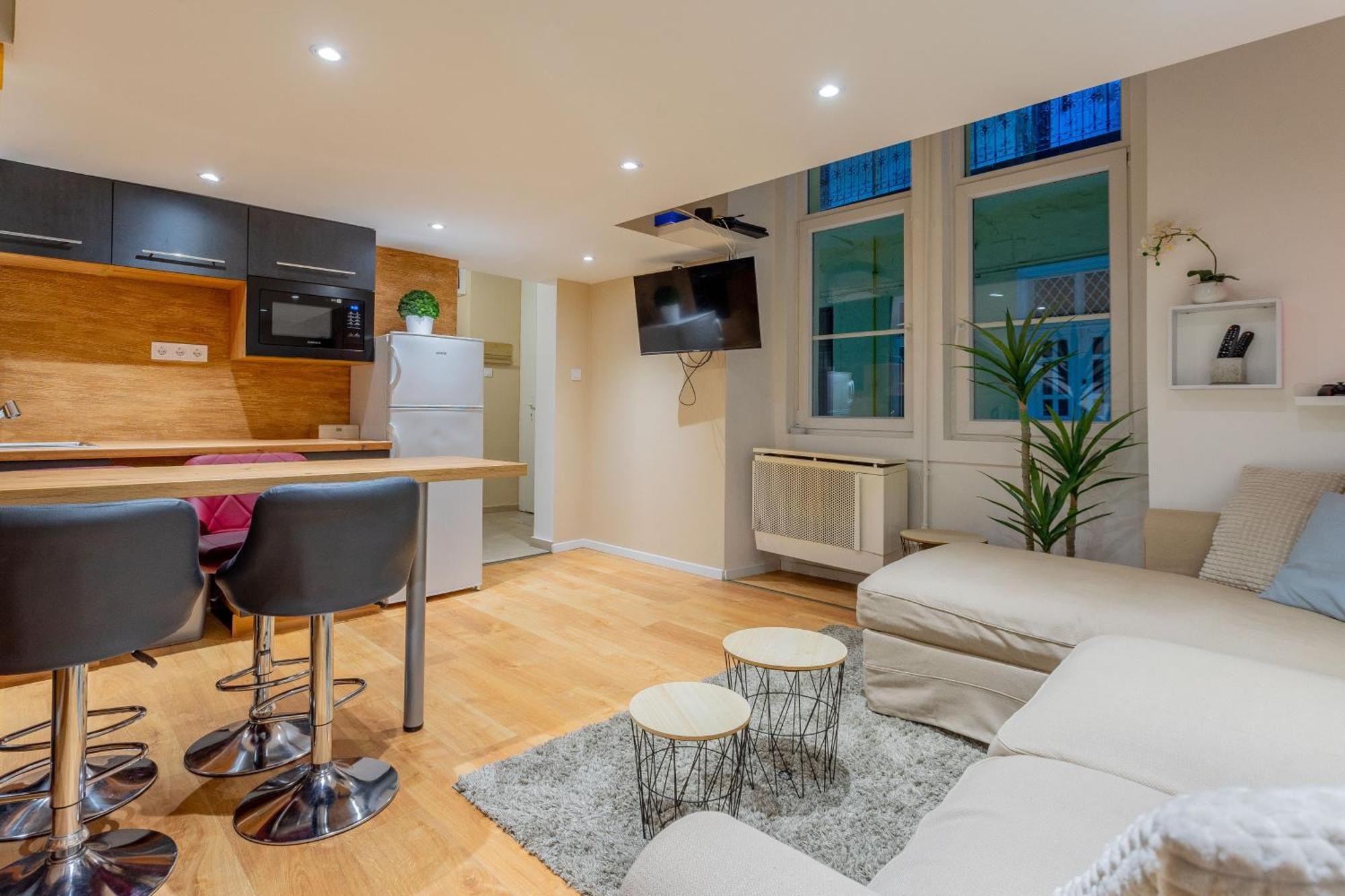 Full Equipment Designed Apartment In The Heart Of Budapest For 4 People Экстерьер фото